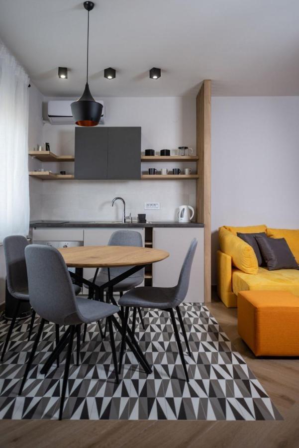 Republic Square Apartment - With Garage Novi Sad Extérieur photo