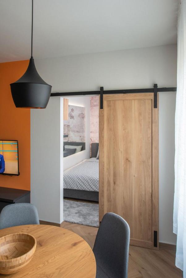 Republic Square Apartment - With Garage Novi Sad Extérieur photo